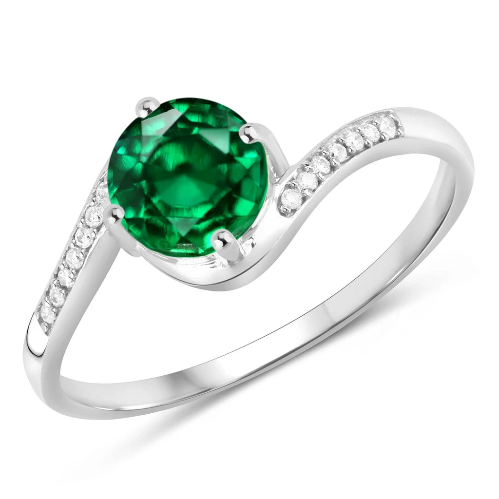 Round Cut Diamond Halo Ring