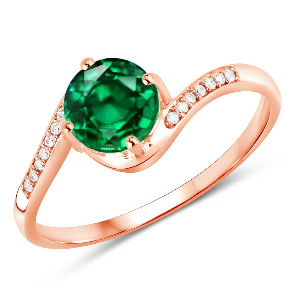 Round Cut Diamond Halo Ring
