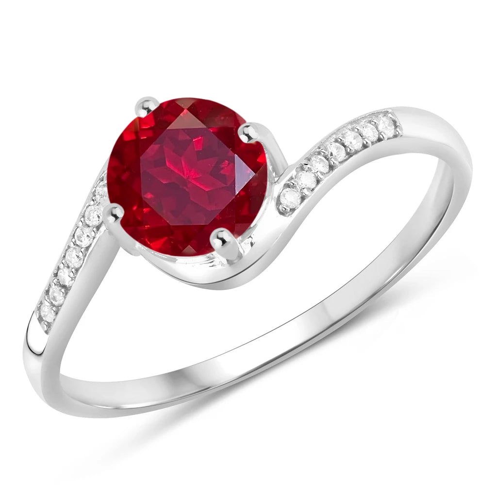 Round Cut Diamond Halo Ring