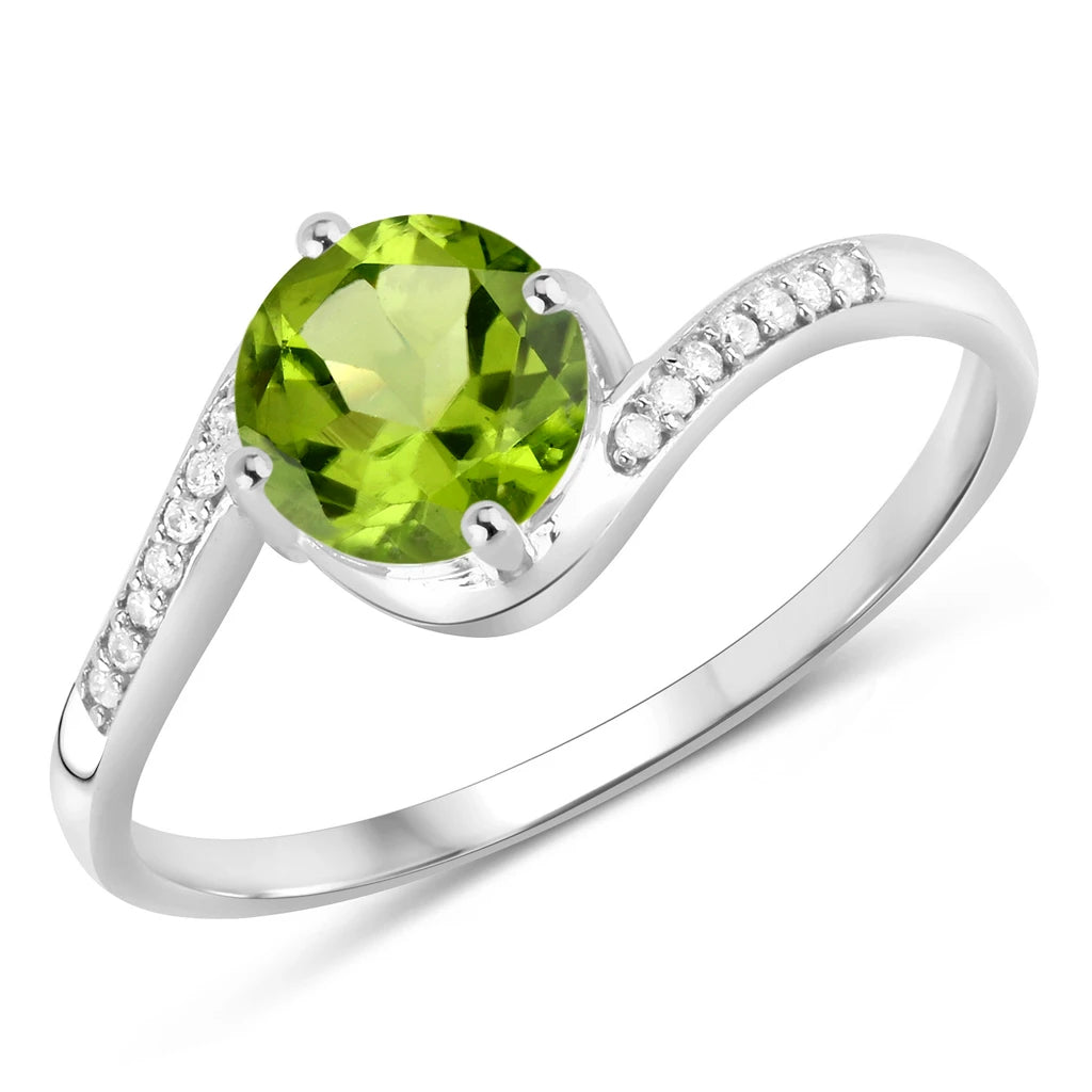 Round Cut Diamond Halo Ring